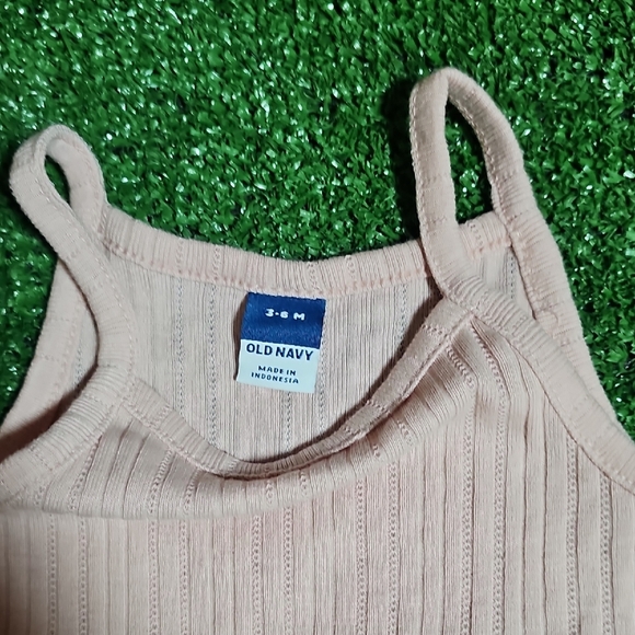 Old Navy Blush Baby Girl Romper - Picture 3 of 5